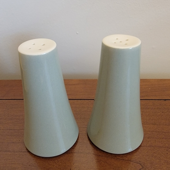 MCM Salt &‎ Pepper Shakers Sage Green - Picture 11 of 12